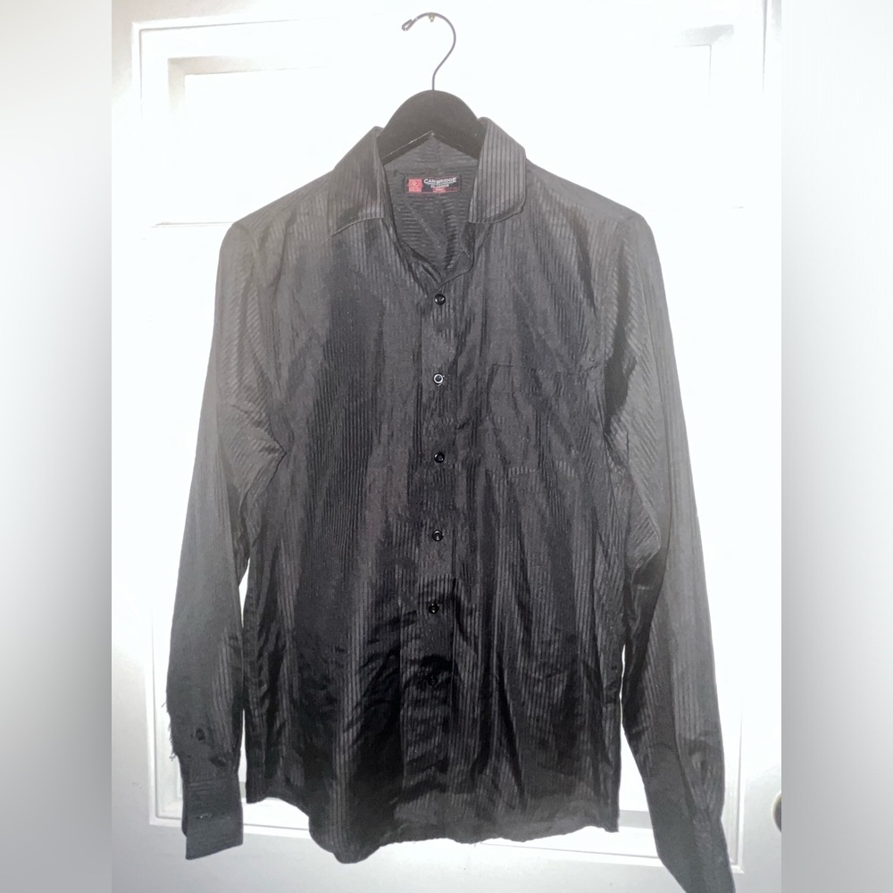 Men’s formal button down dress shirt